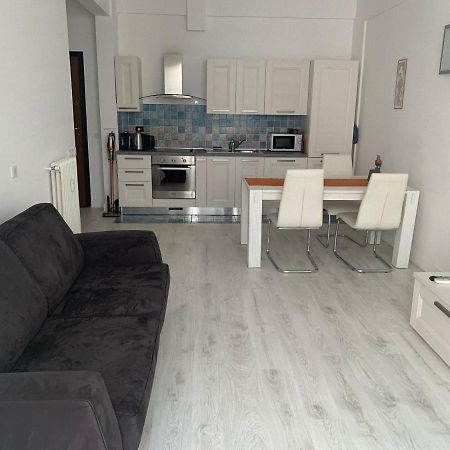Appartement Poseidon Near Sea Nicea Zewnętrze zdjęcie